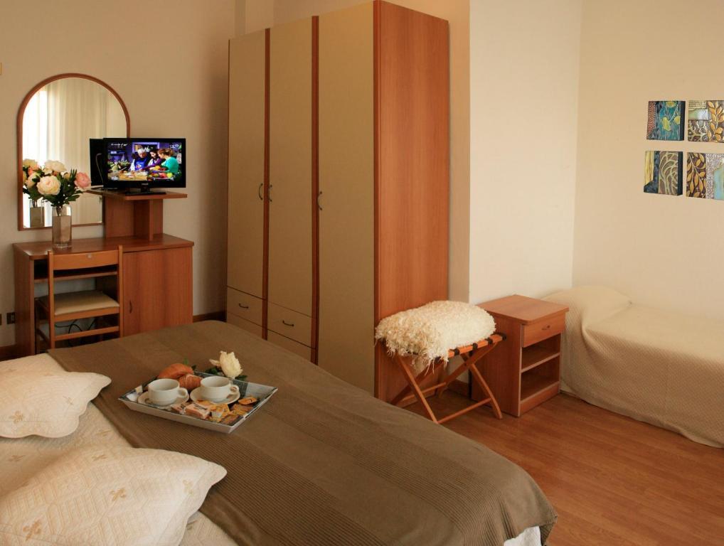 Hotel Aggravi Chianciano Terme Oda fotoğraf