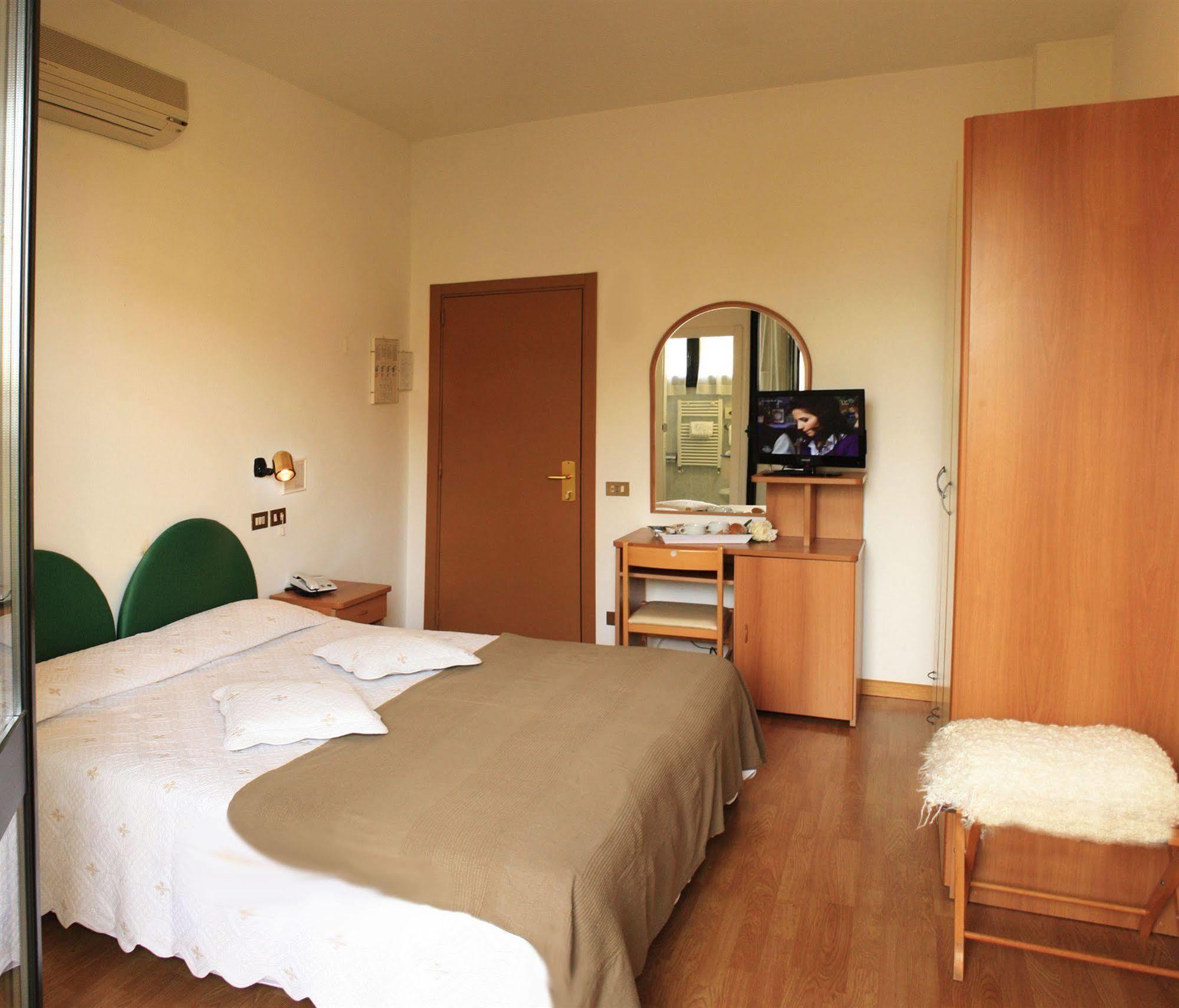 Hotel Aggravi Chianciano Terme Dış mekan fotoğraf